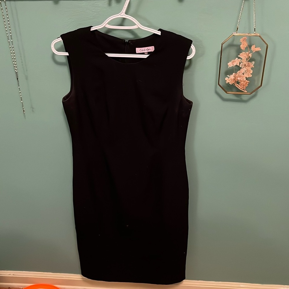 Women’s Calvin Klein black shift dress, 8